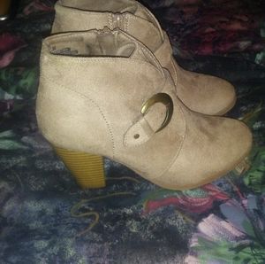 Maurices ankle booties